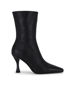 RAYE Julieta Boot in Black. Size 8. Also in 9.5.