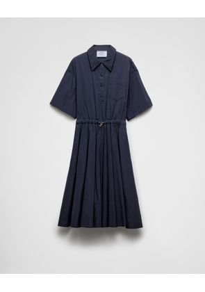 Short-sleeved technical pongé dress