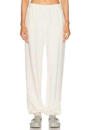 Eterne Boyfriend Lightweight French Terry Pocket Sweatpant in Bone - Neutral. Size M (also in S, XL).