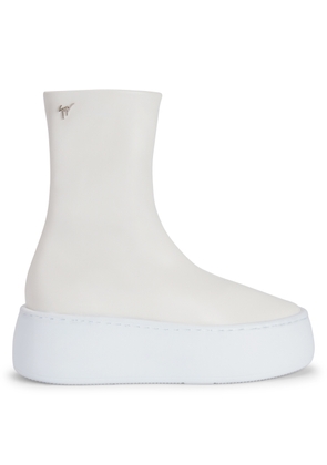 Giuseppe Zanotti GZ LEAGUE MAXI