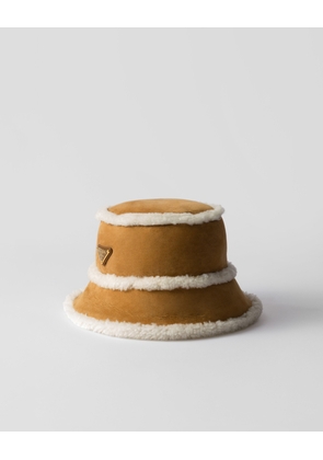 Suede shearling bucket hat