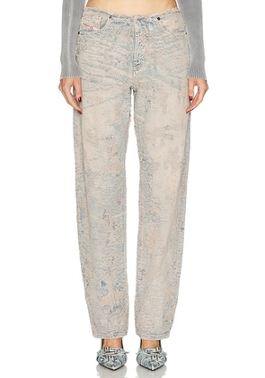 Diesel Low Rise Straight Leg Jeans in Denim - Denim-Light. Size 26 (also in ).