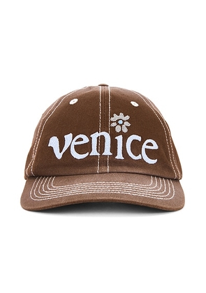 ERL Venice Cap Woven in Brown - Brown. Size all.
