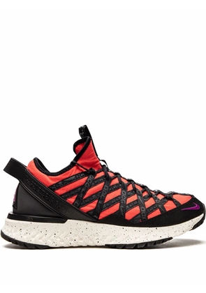 Nike ACG React Terra Gobe sneakers - Red