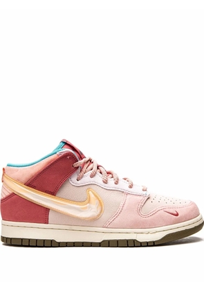 Nike x Social Status Dunk Mid 'Strawberry Chocolate' sneakers - Pink