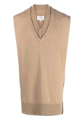 Maison Margiela layered V-neck vest - Brown