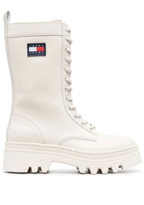 Tommy Jeans Twelve logo-patch leather boots - White