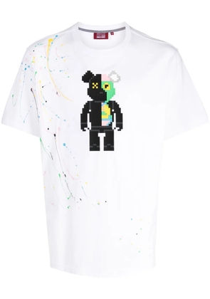Mostly Heard Rarely Seen 8-Bit 2 Face Bear cotton T-Shirt - White