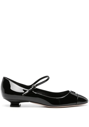 Miu Miu logo-lettering patent ballerina shoes - Black