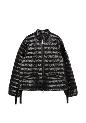 Moncler padded logo-patch jacket - Black