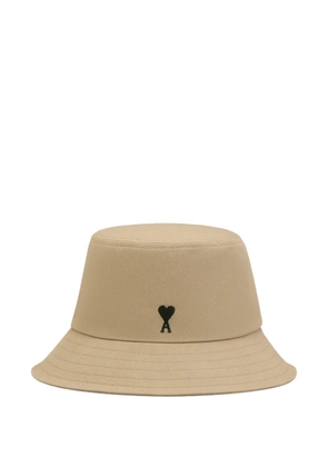 AMI Paris Ami De Coeur logo-embroidered bucket hat - Neutrals