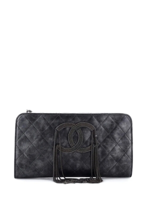 CHANEL Pre-Owned CC Chain Fringe Wristlet Quilted Leather clutch bag - Black