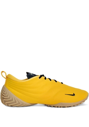 Nike Astra Ultra wave-patterned sneakers - Yellow