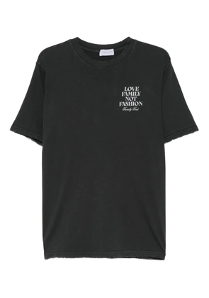 Family First slogan-print T-shirt - Grey