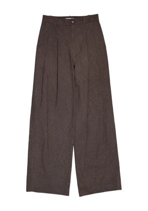 UMBER POSTPAST pleat-detailing trousers - Brown
