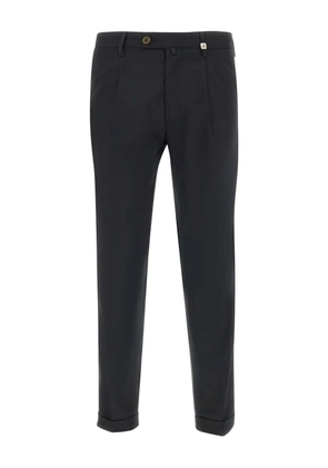 Myths pleated turn-up chinos - 999 NERO