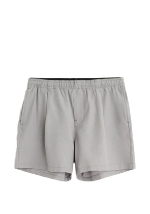 OUR LEGACY Seersucker pleated shorts - Grey