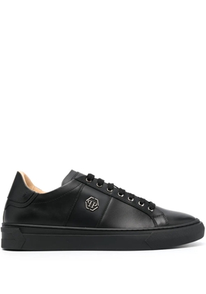 Philipp Plein logo-plaque leather sneakers - Black