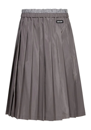 Miu Miu pleated logo-detail skirt - Grey