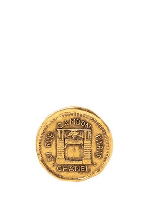CHANEL Pre-Owned 20th Century Gold Plated 31 Rue Cambon Coin Brooch costume brooch