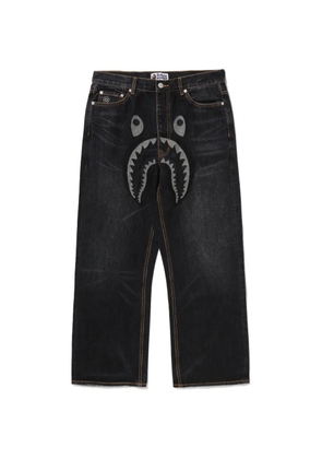A BATHING APE® shark-appliqué jeans - Black