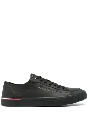 Tommy Hilfiger logo-print sneakers - Black