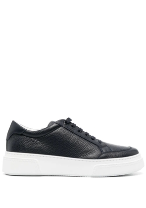 Giorgio Armani Herren pebbled leather sneakers - Blue