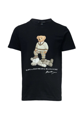 Black Score bear-print T-shirt