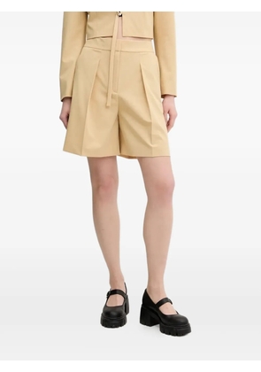 HUGO pleated shorts - Neutrals