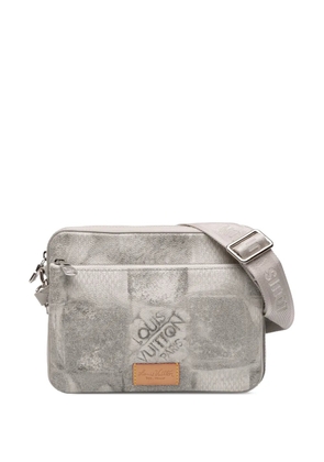 Louis Vuitton Pre-Owned 2021-2025 Damier Salt Trio Messenger Bag crossbody bag - Grey