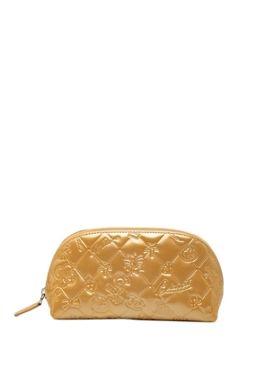 CHANEL Pre-Owned 2010-2011 Quilted Patent Precious Symbols pouch - Gold