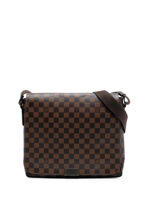 Louis Vuitton Pre-Owned 2013 Damier Ebene District MM crossbody bag - Brown