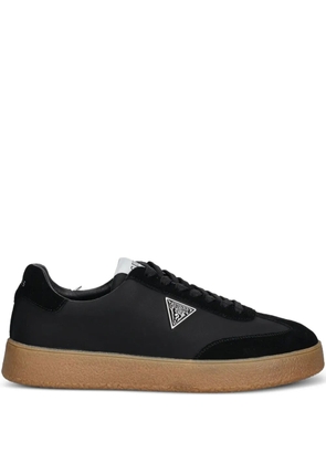 GUESS USA logo-plaque suede sneakers - Black