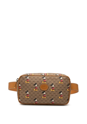 Gucci Pre-Owned 2016-2026 Disney Micro GG Supreme Mickey Mouse belt bag - Brown