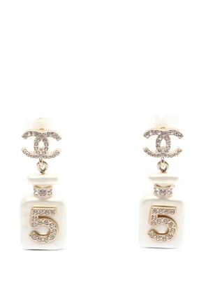 CHANEL Pre-Owned 1980s No.5 perfume bottle earrings - Gold