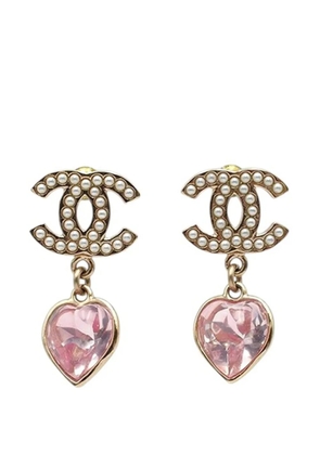 CHANEL Pre-Owned 2022 CC Gold Plated Faux Pearl Heart Push Back Earrings costume earrings