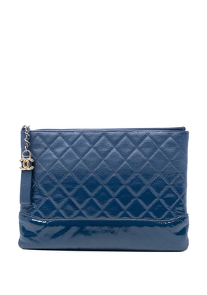 CHANEL Pre-Owned 2018 Medium Aged Calfskin Gabrielle O Case clutch bag - Blue
