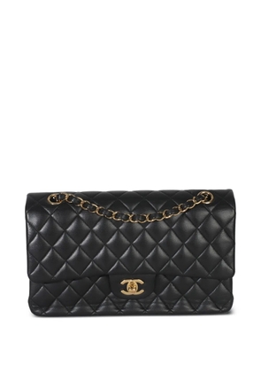CHANEL Pre-Owned 2019 Classic quilted lambskin medium handbag - Black