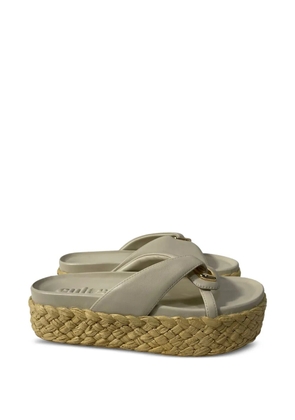 Cult Gaia Blythe platform sandals - Neutrals