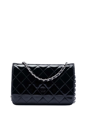 CHANEL Pre-Owned 2012-2013 CC Quilted Patent Wallet On Chain crossbody bag - Black