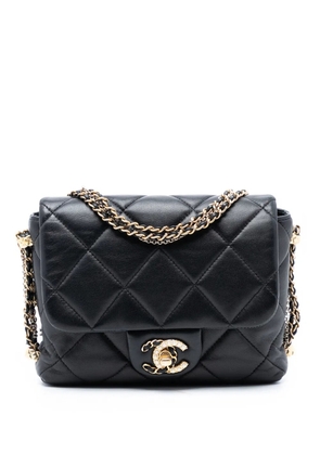 CHANEL Pre-Owned 2021-2025 Mini Quilted Lambskin Crush on Chains Flap crossbody bag - Black