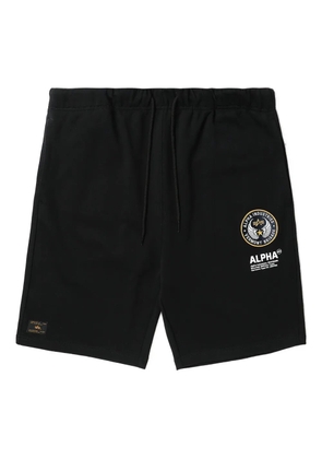 Alpha Industries logo-embroidered shorts - Black