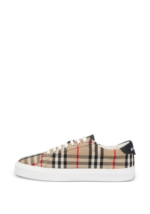 Burberry Pre-Owned check sneakers - Neutrals