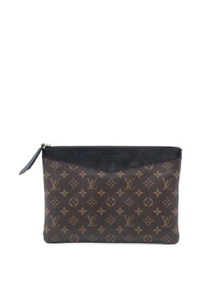 Louis Vuitton Pre-Owned 2018 Monogram Daily Pouch clutch bag - Brown