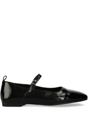 VAGABOND Delia patent-leather buckled ballet flats - Black