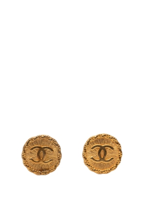 CHANEL Pre-Owned 1993 CC Gold Plated Round Clip On Earrings costume earrings