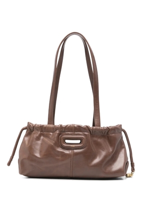 Maje gathered leather shoulder bag - Brown