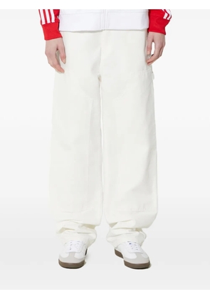 Carhartt WIP logo-patch cargo pants - Neutrals