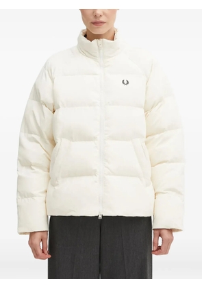 Fred Perry logo-embroidered puffer jacket - White