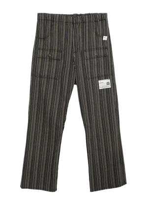 Maison MIHARA YASUHIRO logo-patched straight-leg pants - Black